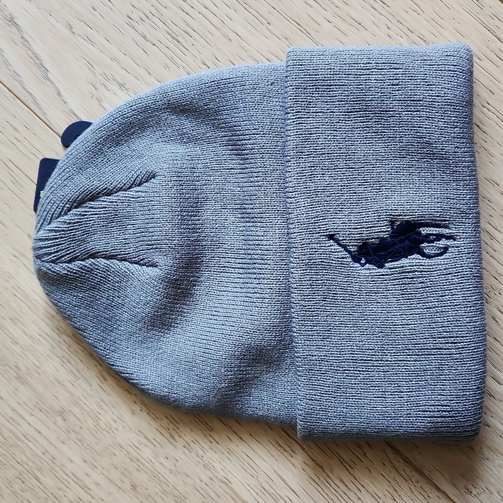Polo  Beanie Hat  w Large Pony